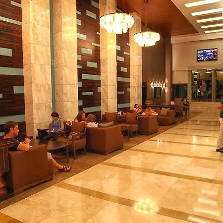Queen's Park Le Jardin 5*